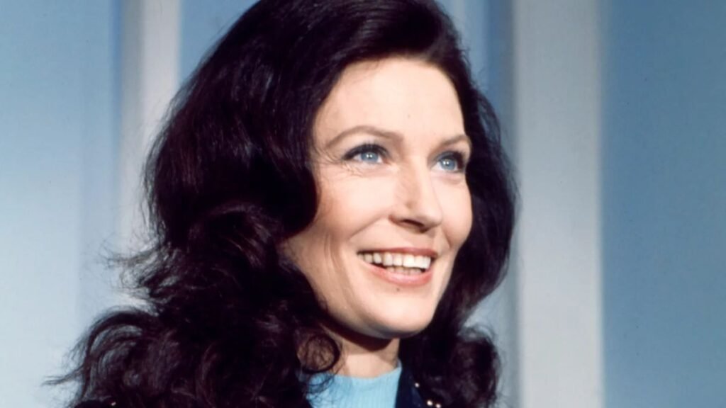 15 iconic country singers and their biggest hits